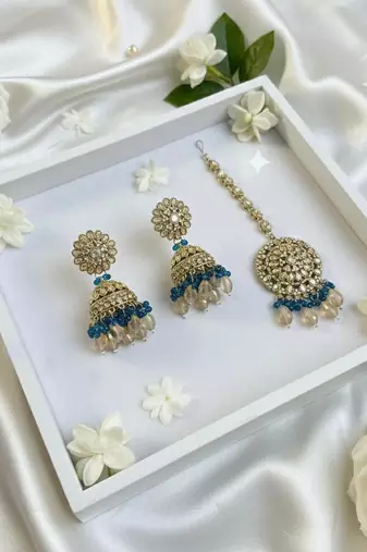 Tturquoise blue color kundan earrings tikka set