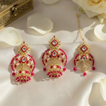 Rani color meena work kundan earrings tikka set 2