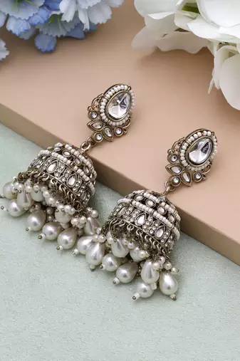 White color kundan earrings
