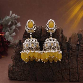 Yellow color kundan earrings 2