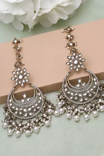 White color kundan earrings