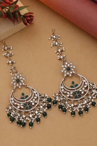 Green color kundan earrings