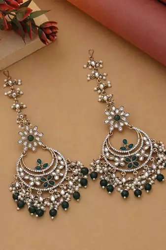 Green color kundan earrings