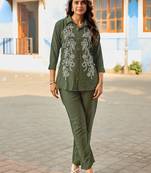 Creap Shirt Collar & Trousers