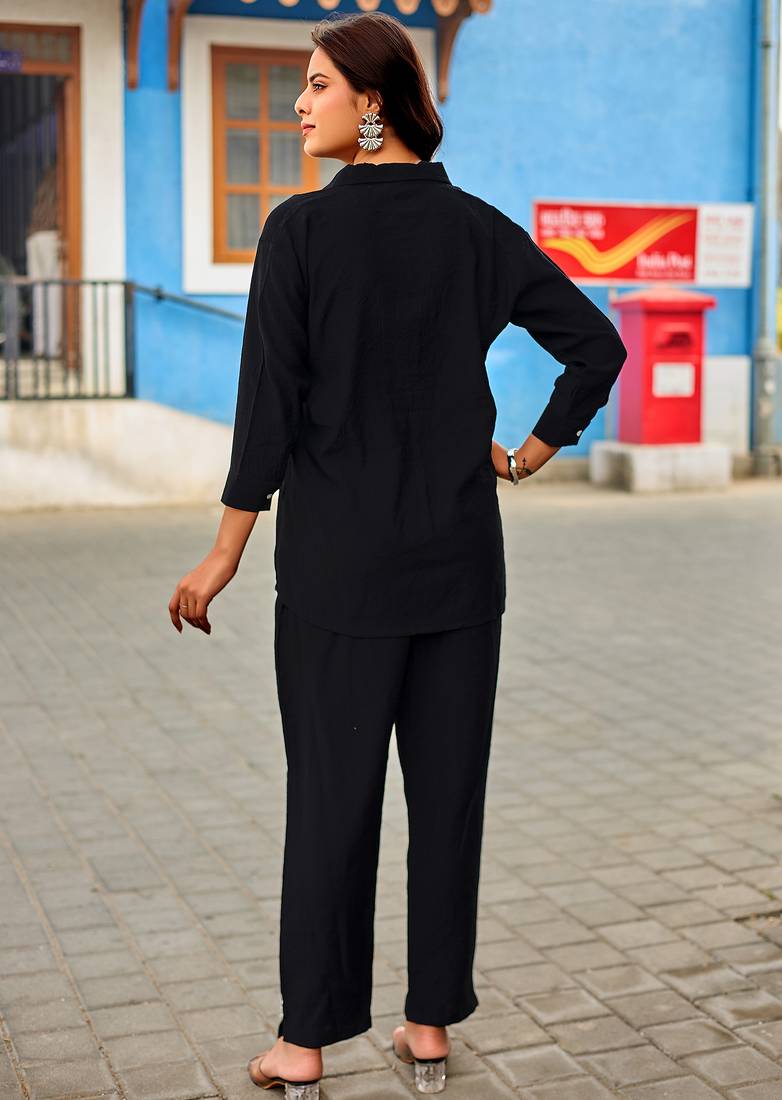 Creap Shirt Collar & Trousers