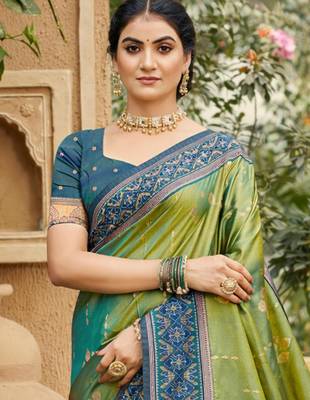 green soft silk blend woven work traditional saree 2