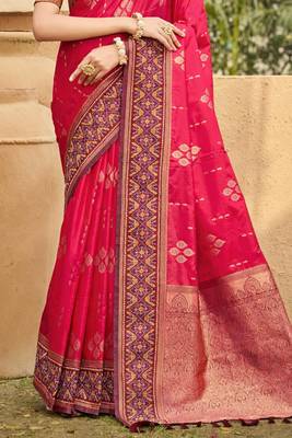 pink soft silk blend woven work traditional saree 3