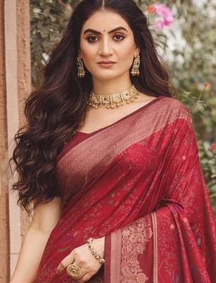 maroon soft silk blend woven work traditional saree 2