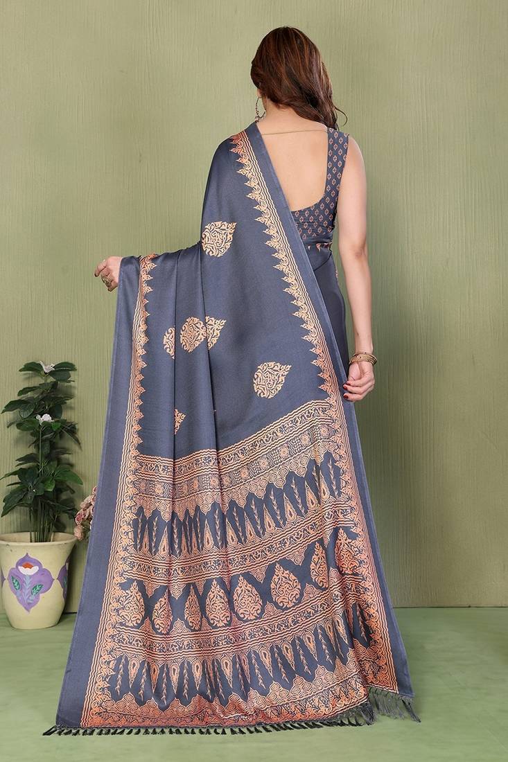 grey blocked printed daily wear chiffon georgette saree with blouse