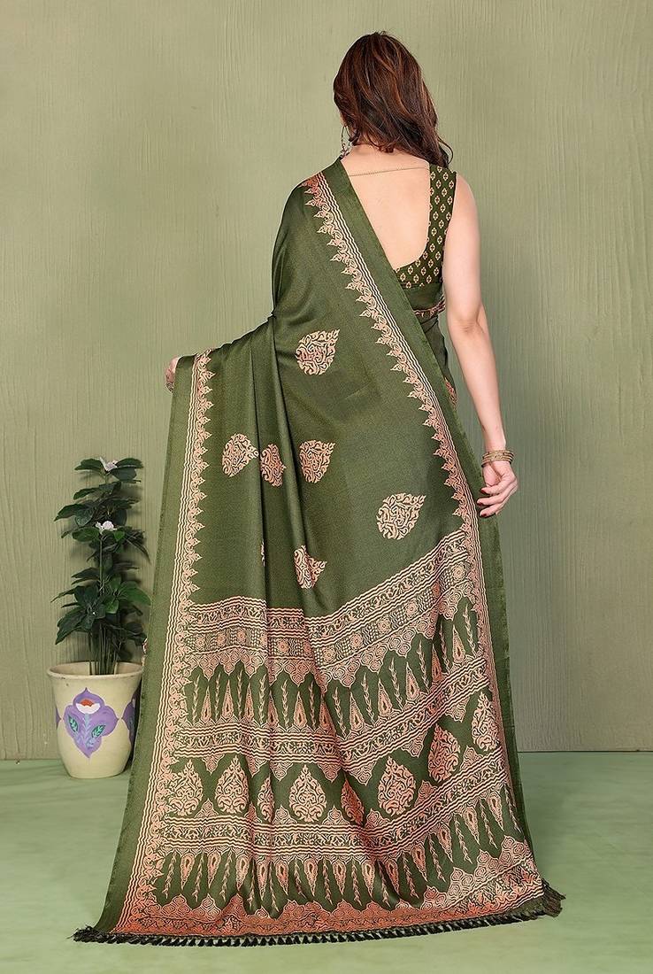 green blocked printed daily wear chiffon georgette saree with blouse