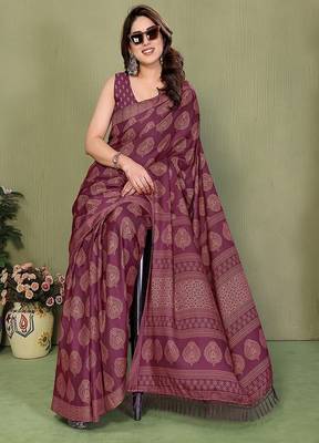 wine printed, blocked daily wear chiffon georgette saree with blouse 4
