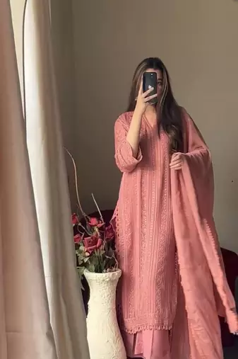 Peach thread embroidered straight-cut kurta set