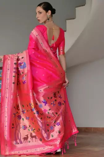 Pink solid silk blend saree with blouse