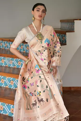 White solid silk blend saree with blouse