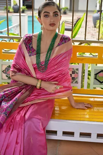 pink solid raw silk blend saree with blouse