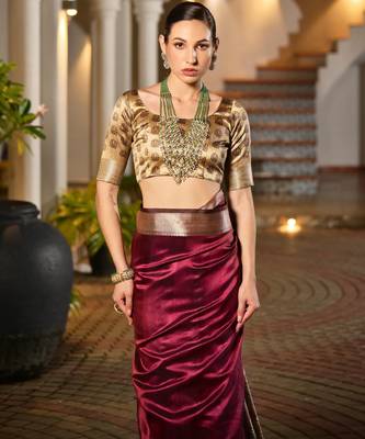 maroon solid raw silk blend saree with blouse 4