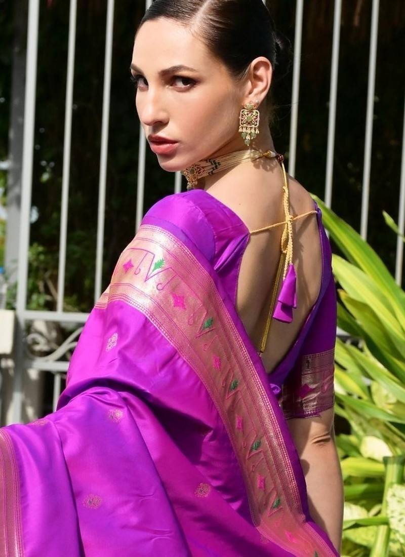 Purple solid silk blend saree with blouse