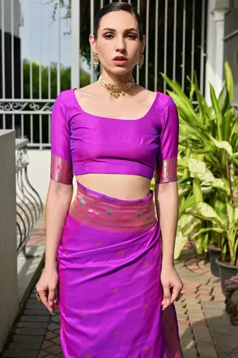 Purple solid silk blend saree with blouse