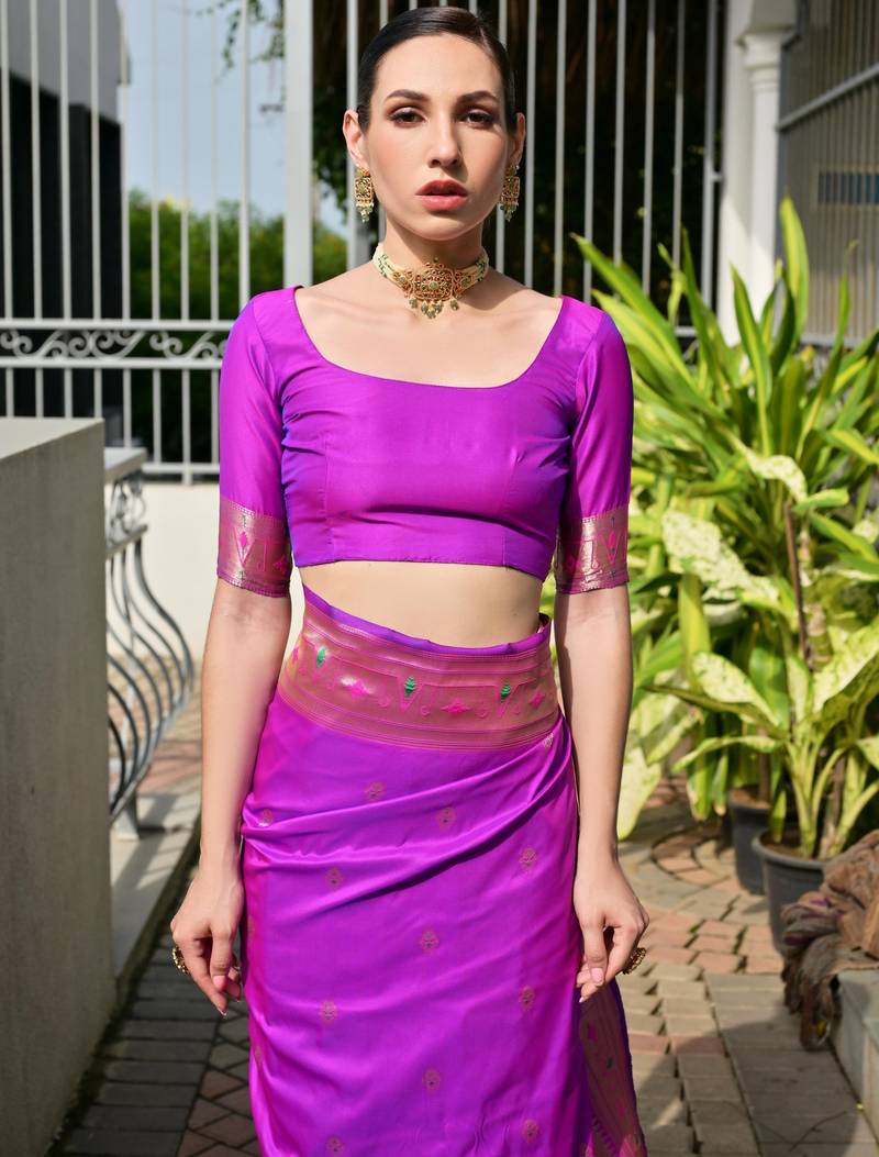 Purple solid silk blend saree with blouse