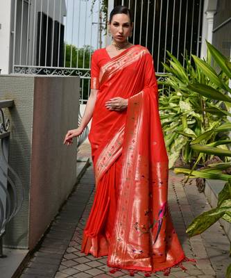 Red solid silk blend saree with blouse 1