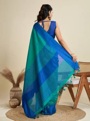 blue solid raw silk blend saree with blouse 4