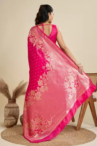 Pink solid silk blend saree with blouse