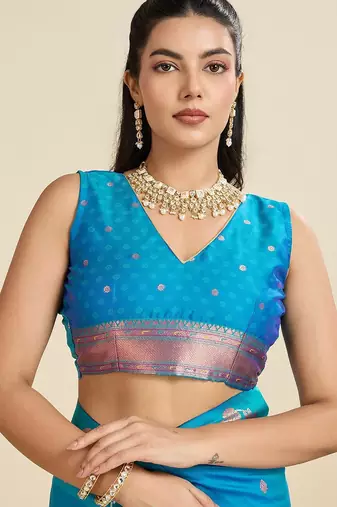 Blue solid silk blend saree with blouse