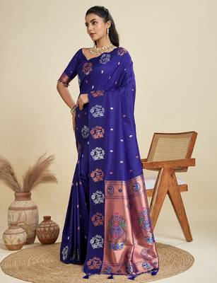 Royal blue solid silk blend saree with blouse 2
