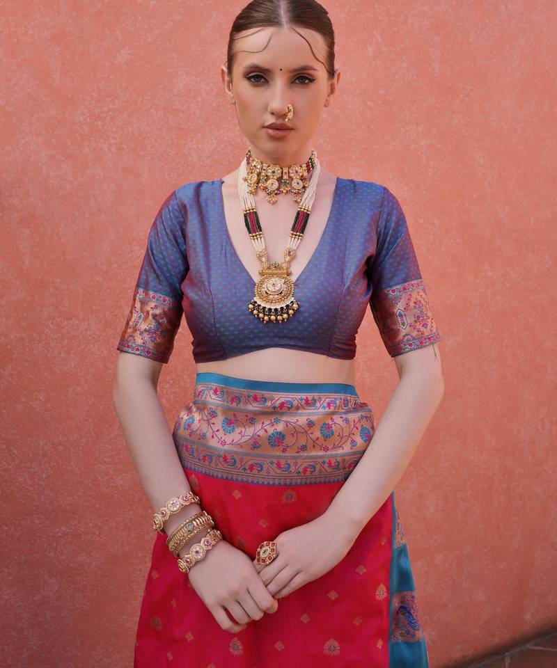 Pink solid silk blend saree with blouse