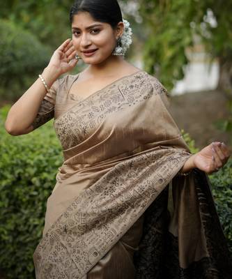 beige solid raw silk blend saree with blouse 3