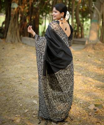black solid raw silk blend saree with blouse 2