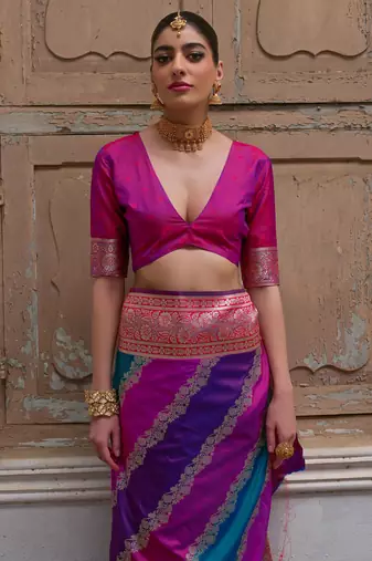 Pink solid silk blend saree with blouse