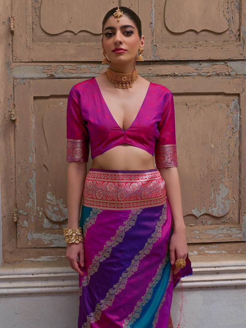 Pink solid silk blend saree with blouse