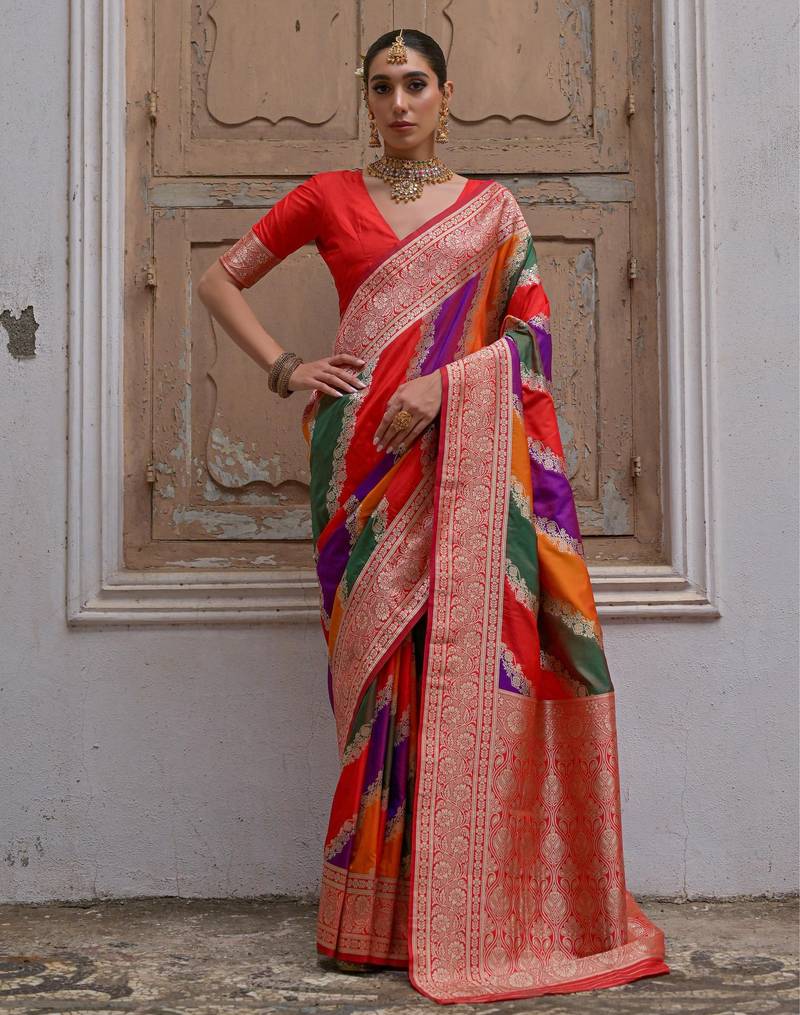 Red solid silk blend saree with blouse