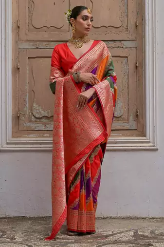 Red solid silk blend saree with blouse