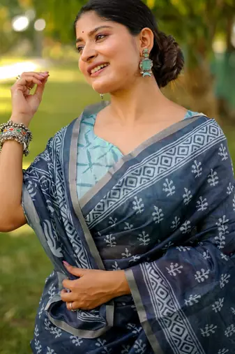 blue solid silk blend saree with blouse