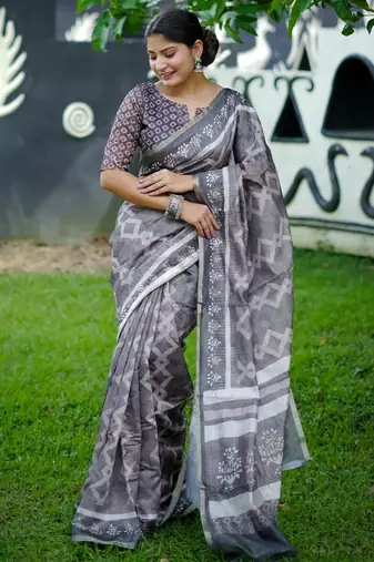 grey solid silk blend saree with blouse