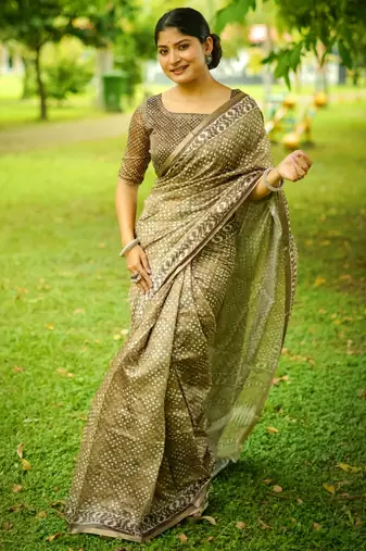 olive solid silk blend saree with blouse
