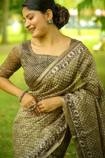 olive solid silk blend saree with blouse