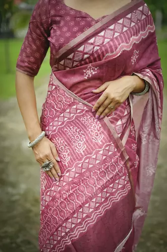 pink solid silk blend saree with blouse