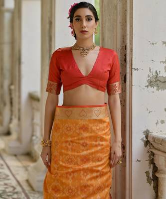 Orange solid raw silk blend saree with blouse 4