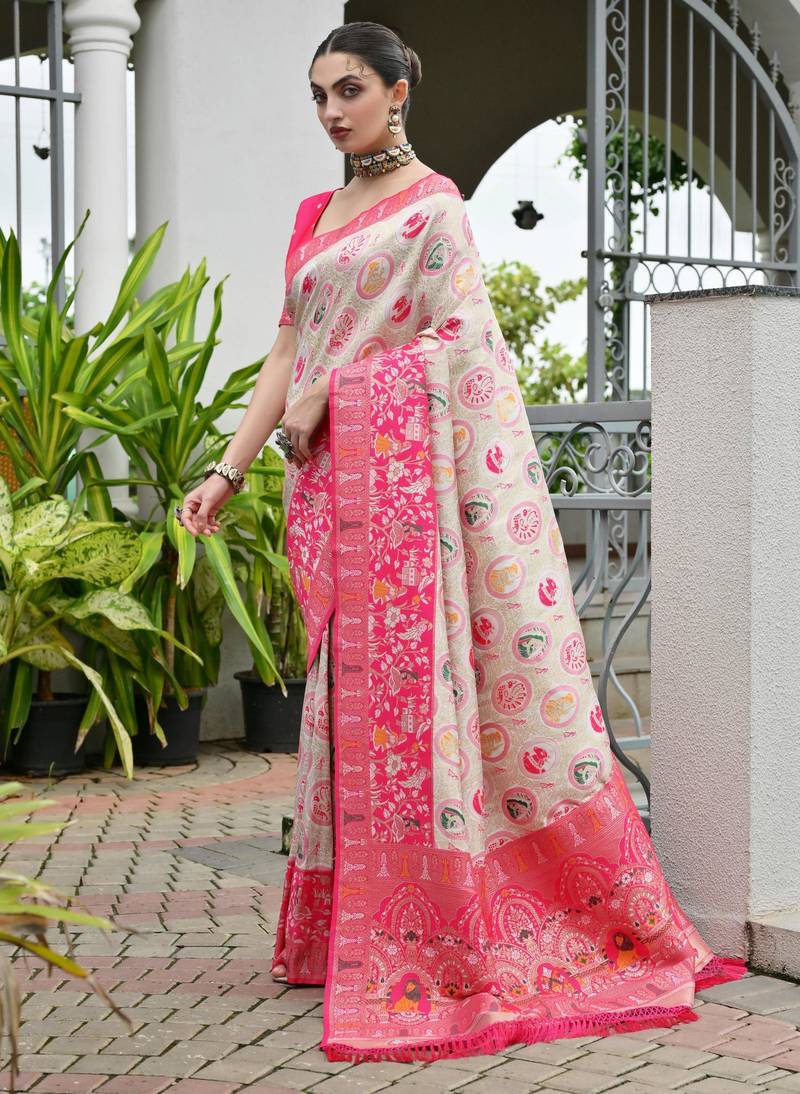 Pink solid silk blend saree with blouse