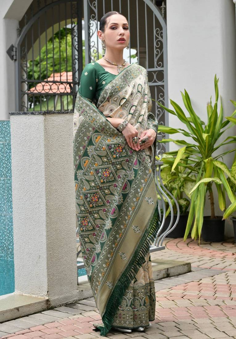 Green solid silk blend saree with blouse