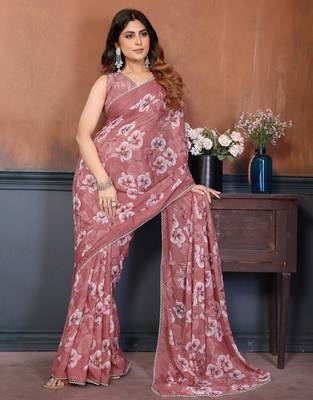 pink mannequin store printed saree 2
