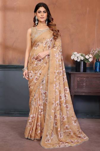 yellow mannequin store printed saree