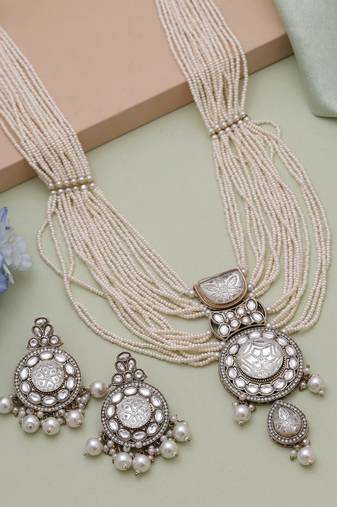 White kundan necklace set