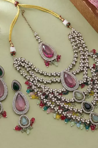 Multicolor heritage kundan necklace set