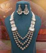 White cultural kundan necklace set