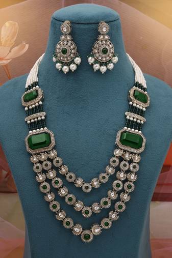 Green festive kundan necklace set