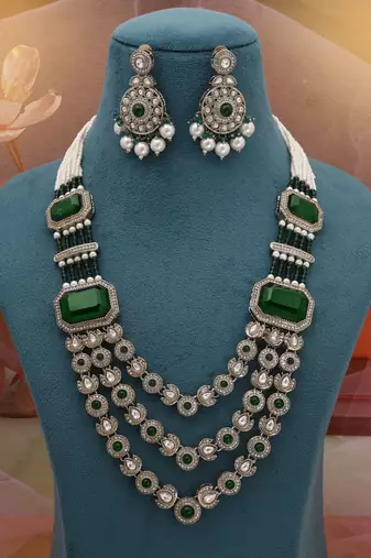 Green festive kundan necklace set